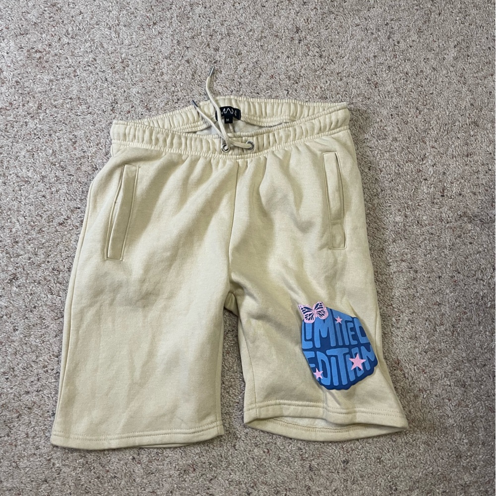boohooman Puff Print Graphic Sweat Shorts